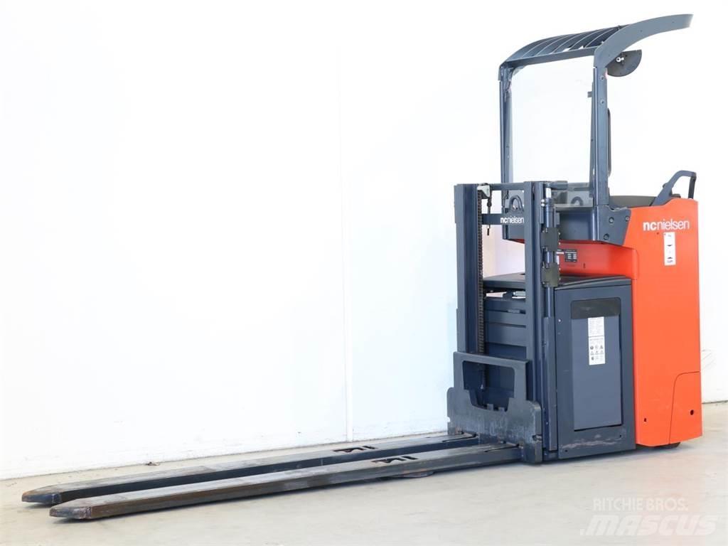 Linde L14R/1174 Колички високоповдигачи с теглич