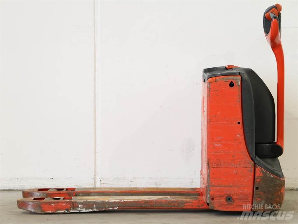 Linde T16/1152 Колички високоповдигачи с теглич