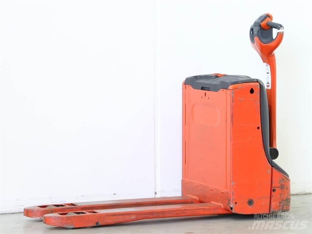Linde T16/1152 Колички високоповдигачи с теглич