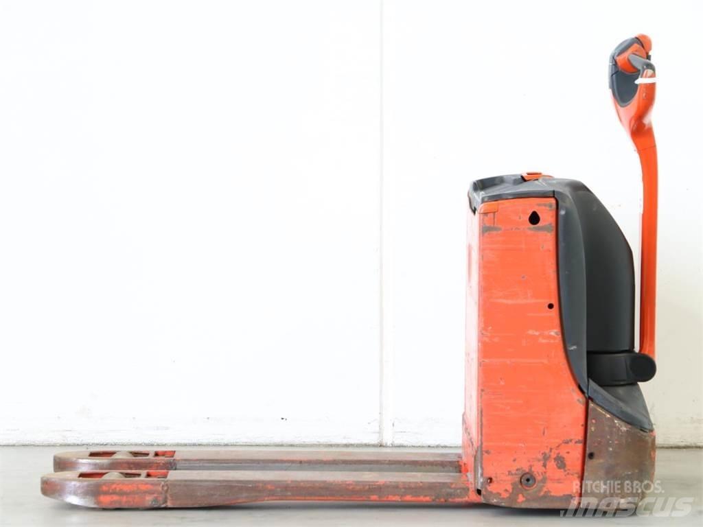 Linde T16/1152 Колички високоповдигачи с теглич