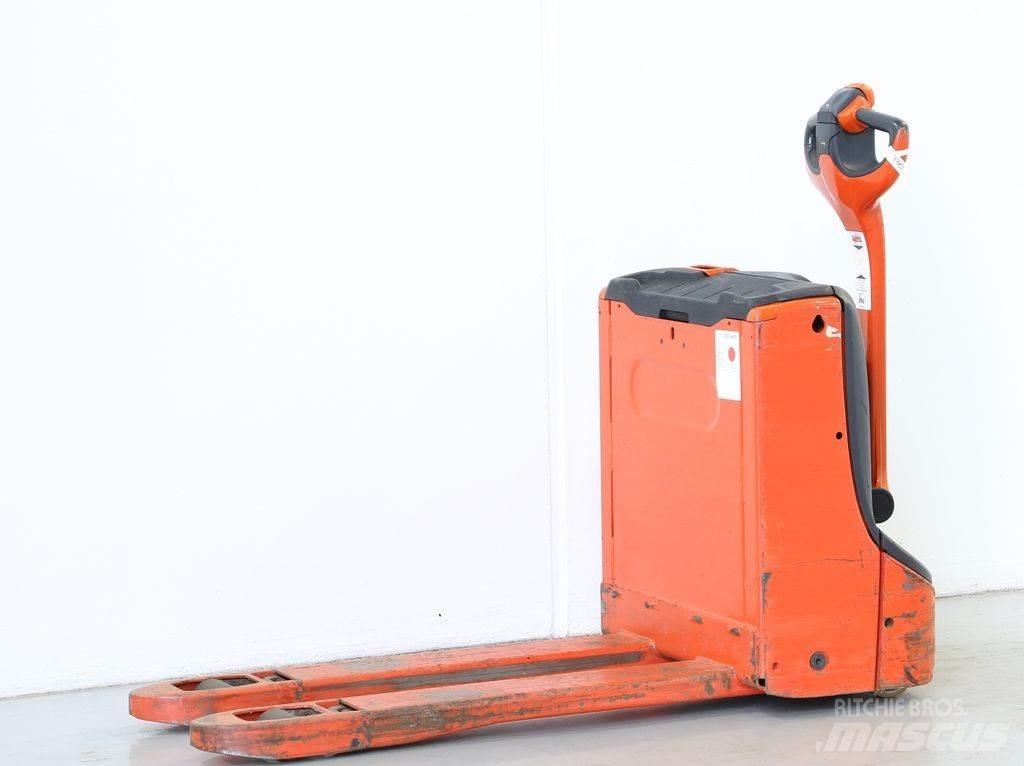 Linde T16/1152 Колички високоповдигачи с теглич