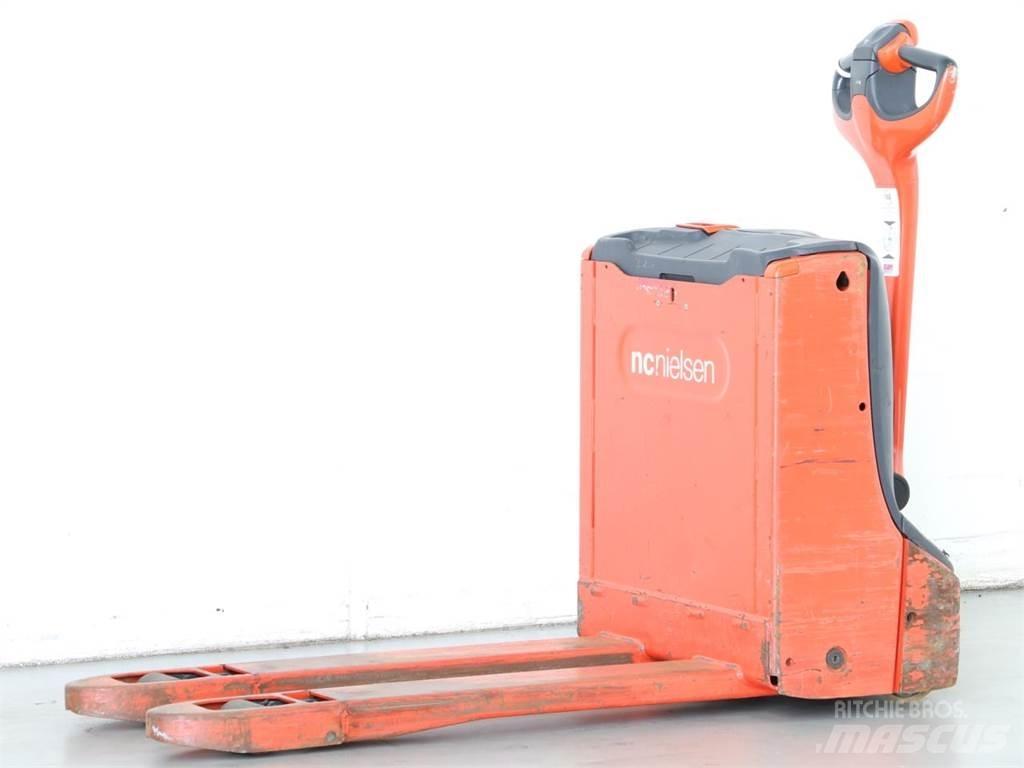 Linde T16/1152 Колички високоповдигачи с теглич