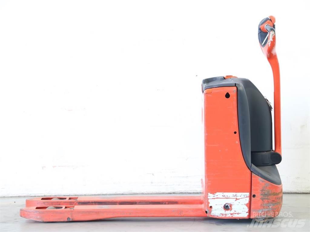 Linde T16/1152 Колички високоповдигачи с теглич