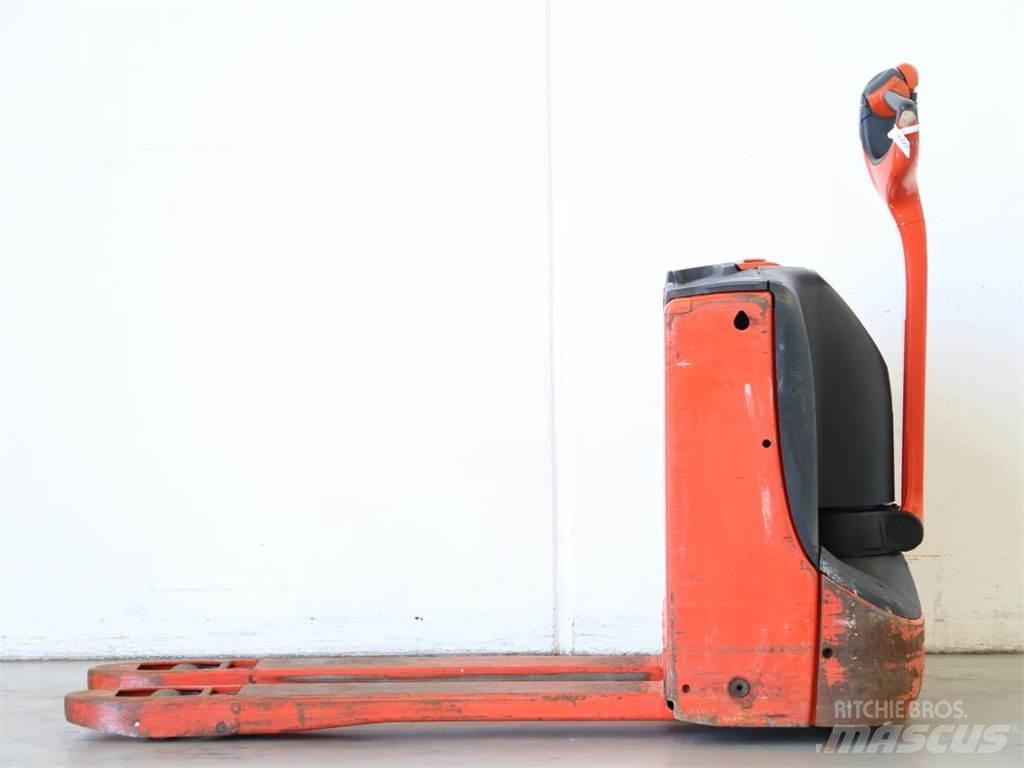 Linde T16/1152 Колички високоповдигачи с теглич