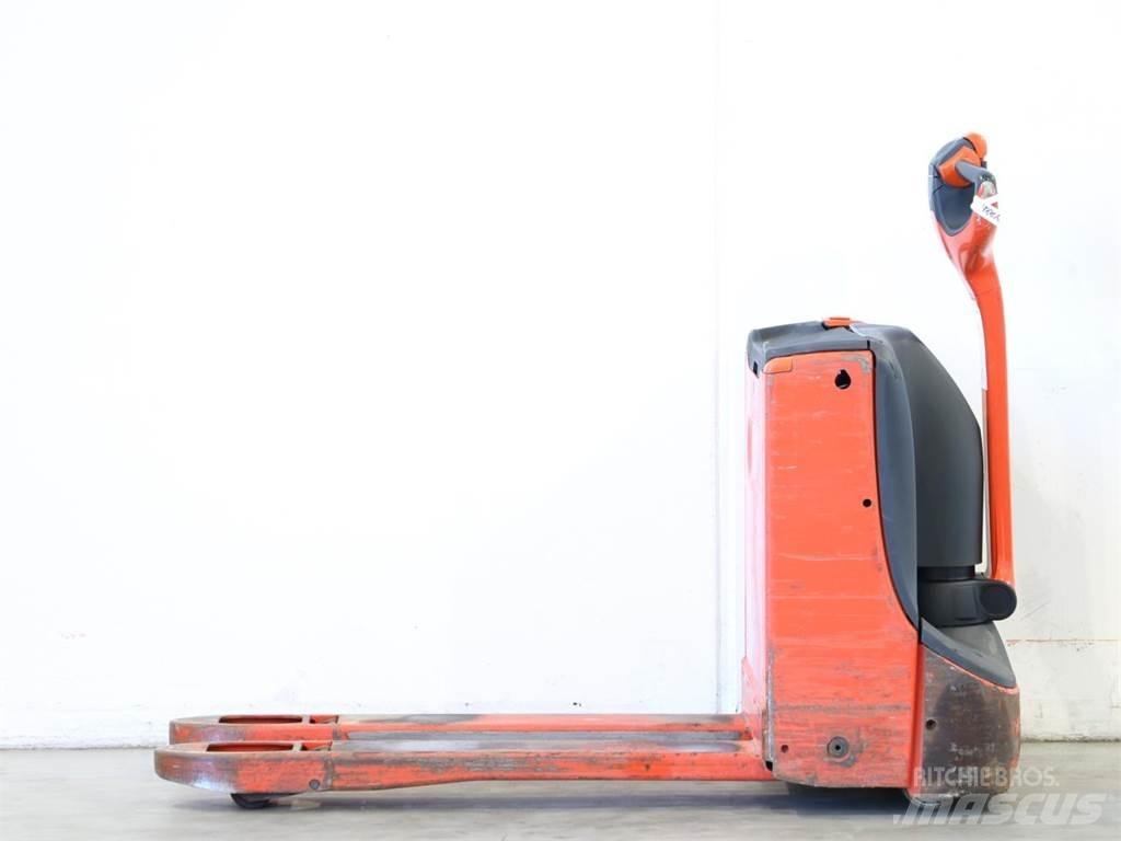 Linde T16/1152 Колички високоповдигачи с теглич