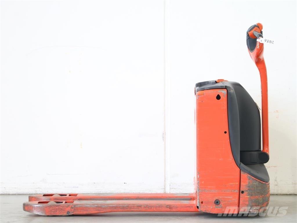 Linde T16/1152 Колички високоповдигачи с теглич