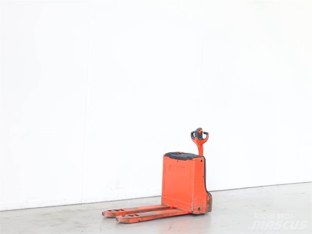 Linde T16/1152 Колички високоповдигачи с теглич