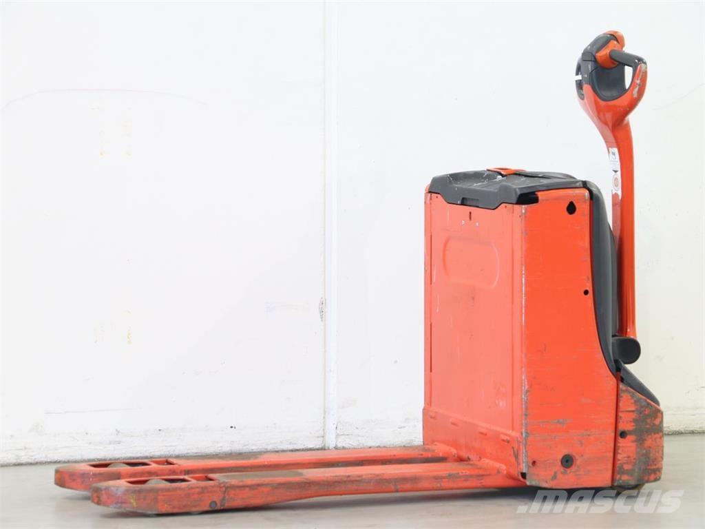 Linde T16/1152 Колички високоповдигачи с теглич