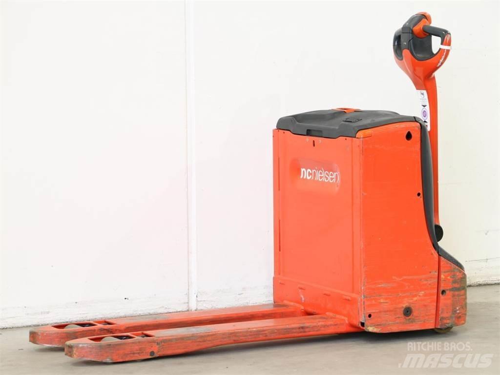 Linde T16/1152 Колички високоповдигачи с теглич