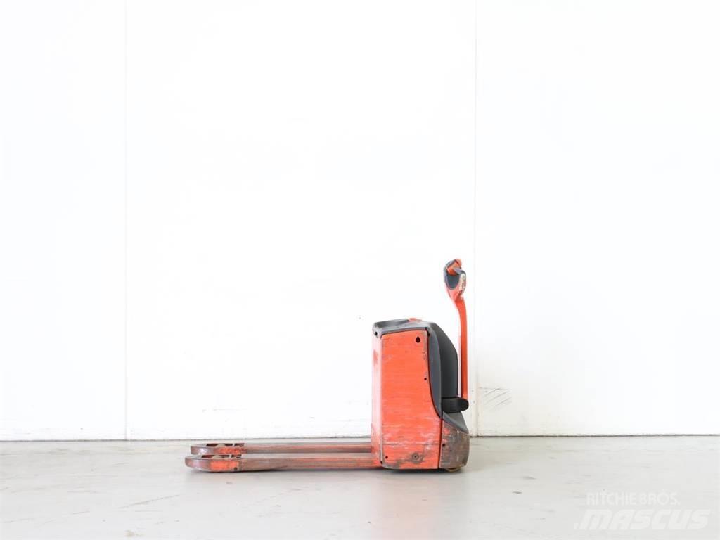 Linde T16/1152 Колички високоповдигачи с теглич