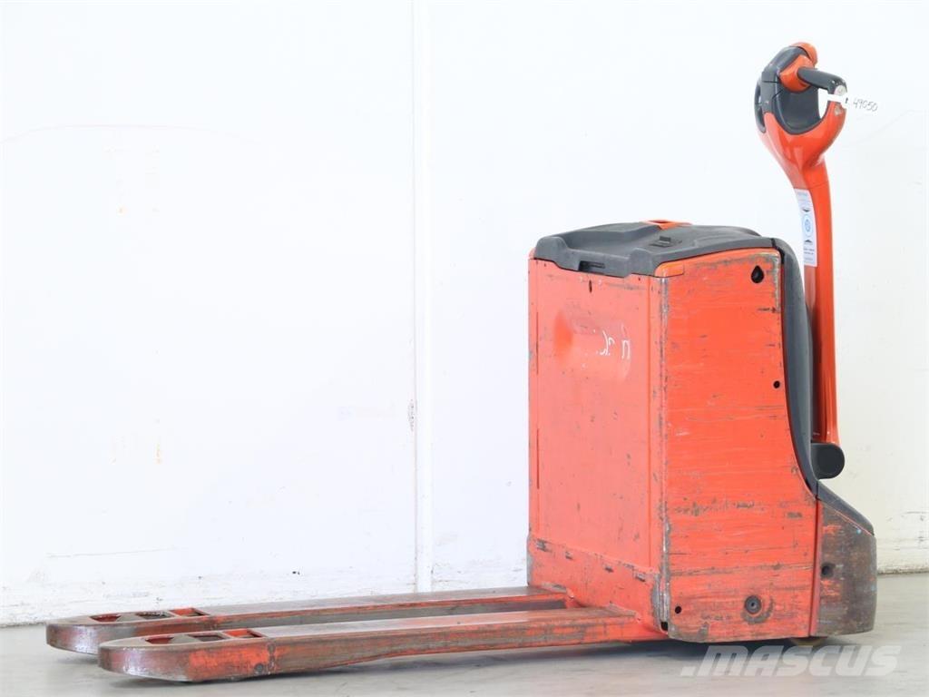 Linde T16/1152 Колички високоповдигачи с теглич