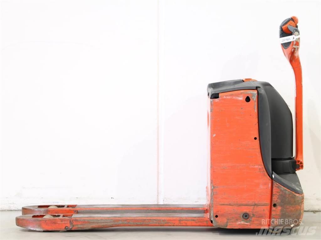 Linde T16/1152 Колички високоповдигачи с теглич