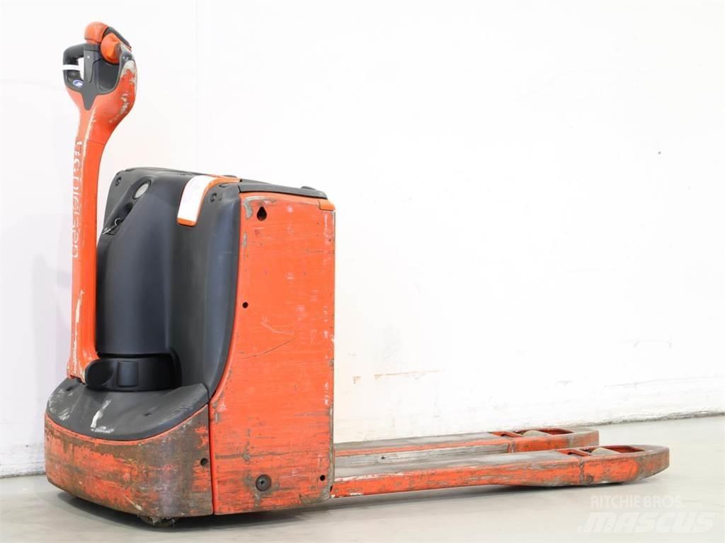 Linde T16/1152 Колички високоповдигачи с теглич