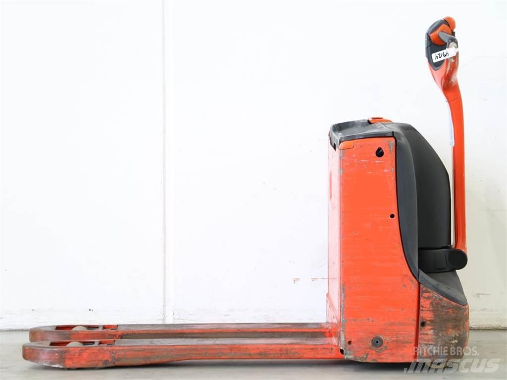 Linde T16/1152 Колички високоповдигачи с теглич