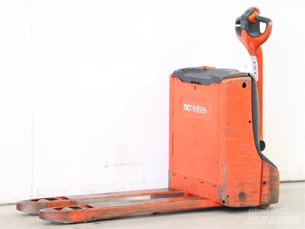 Linde T16/1152 Колички високоповдигачи с теглич