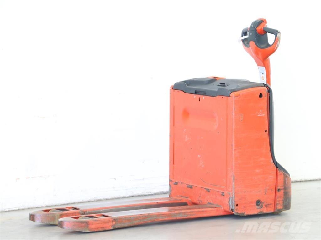 Linde T16/1152 Колички високоповдигачи с теглич