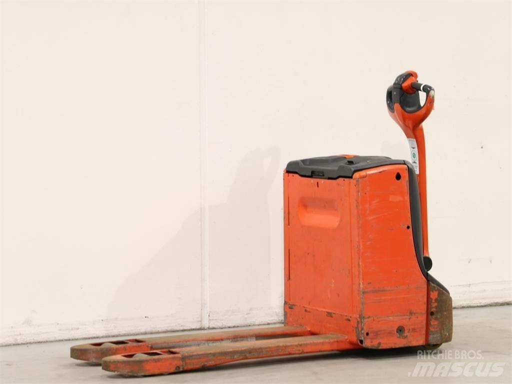 Linde T16/1152 Колички високоповдигачи с теглич