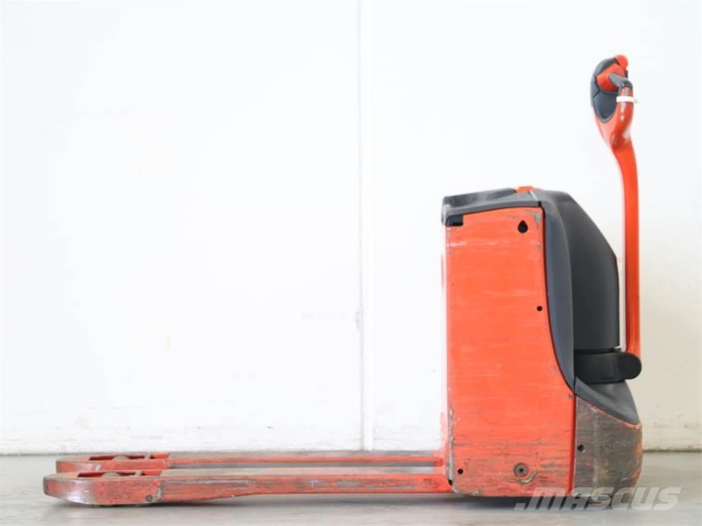 Linde T16/1152 Колички високоповдигачи с теглич