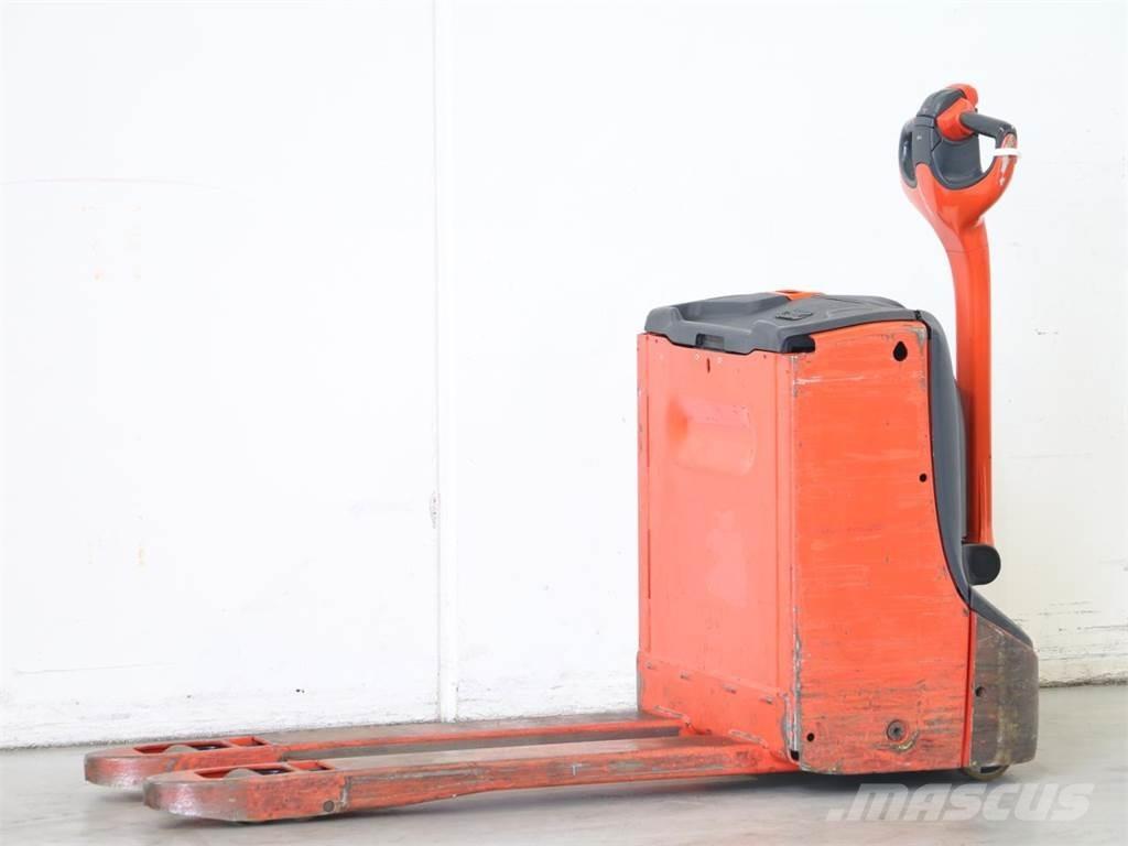 Linde T16/1152 Колички високоповдигачи с теглич