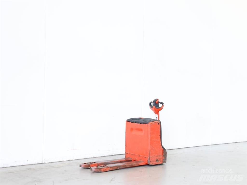 Linde T16/1152 Колички високоповдигачи с теглич