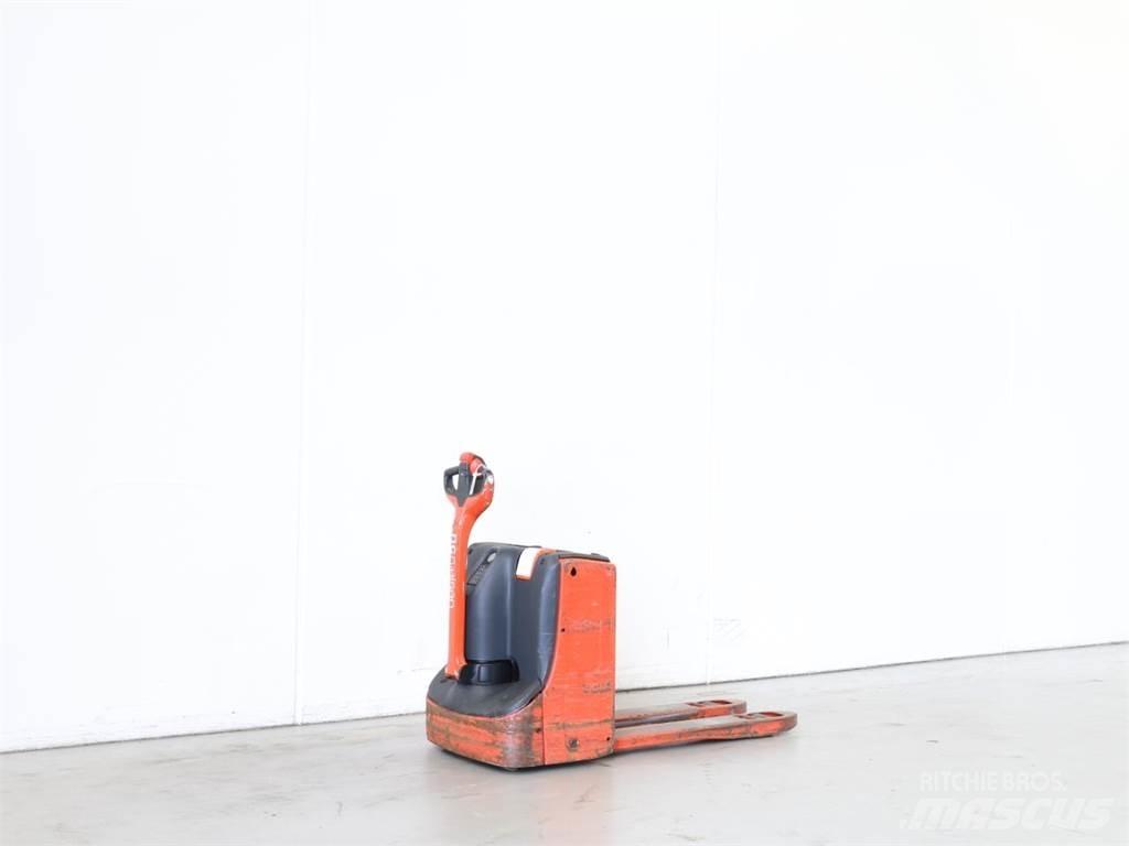 Linde T16/1152 Колички високоповдигачи с теглич