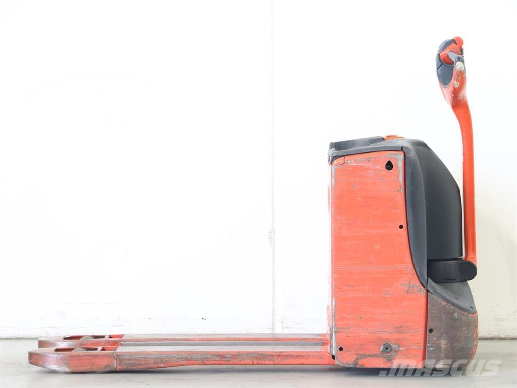 Linde T16/1152 Колички високоповдигачи с теглич