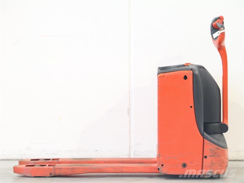 Linde T16/1152 Колички високоповдигачи с теглич