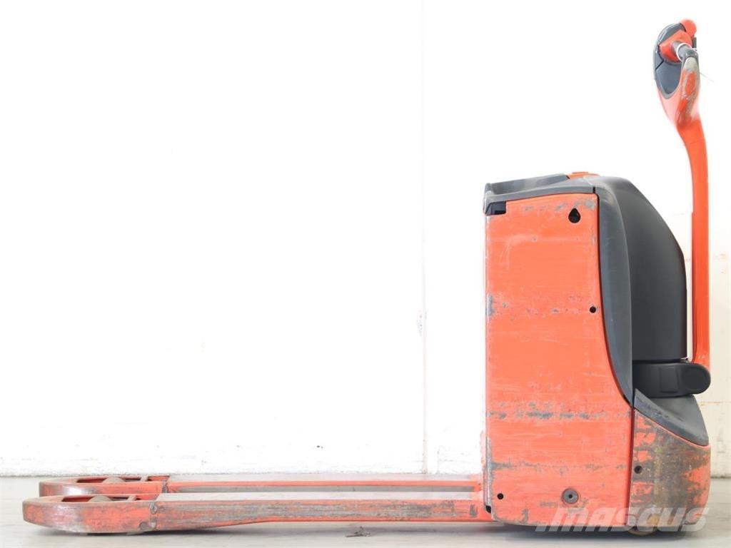 Linde T16/1152 Колички високоповдигачи с теглич