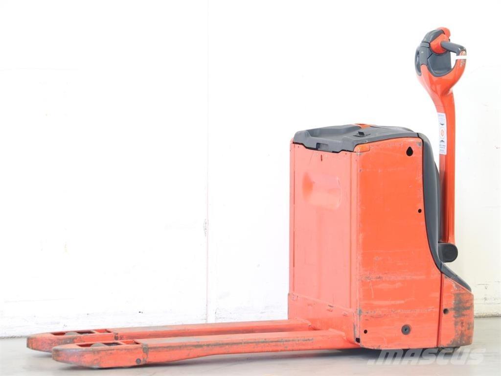 Linde T16/1152 Колички високоповдигачи с теглич