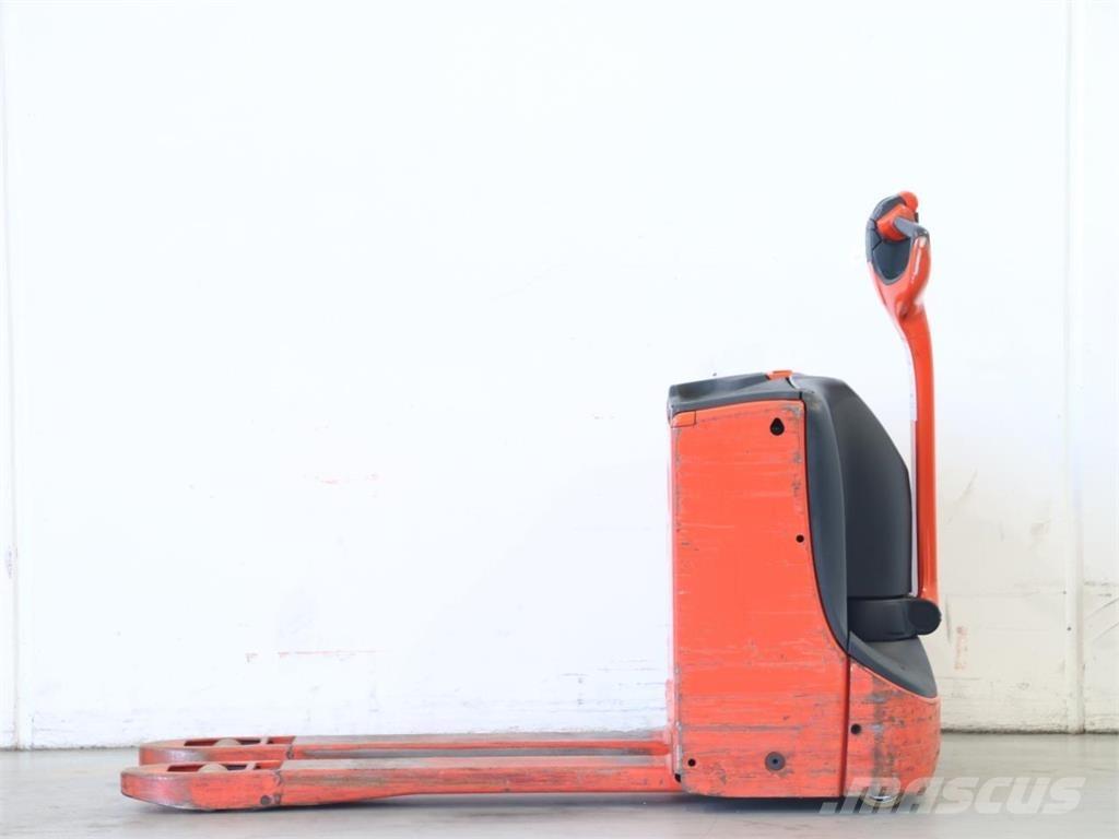 Linde T16/1152 Колички високоповдигачи с теглич