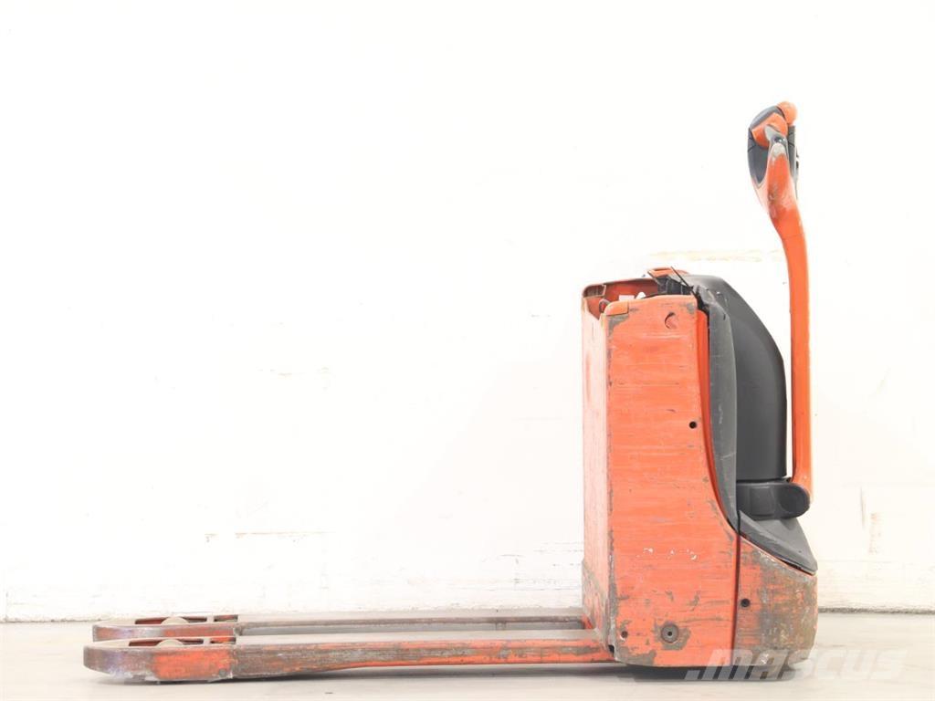 Linde T16/1152 Колички високоповдигачи с теглич