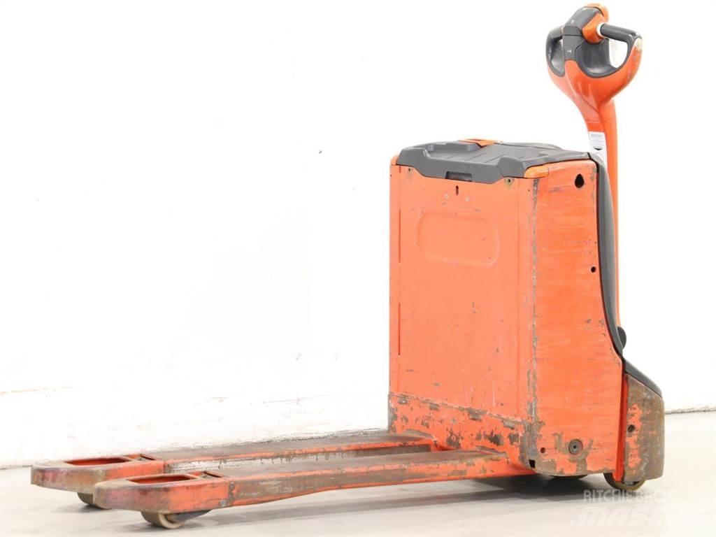 Linde T16/1152 Колички високоповдигачи с теглич