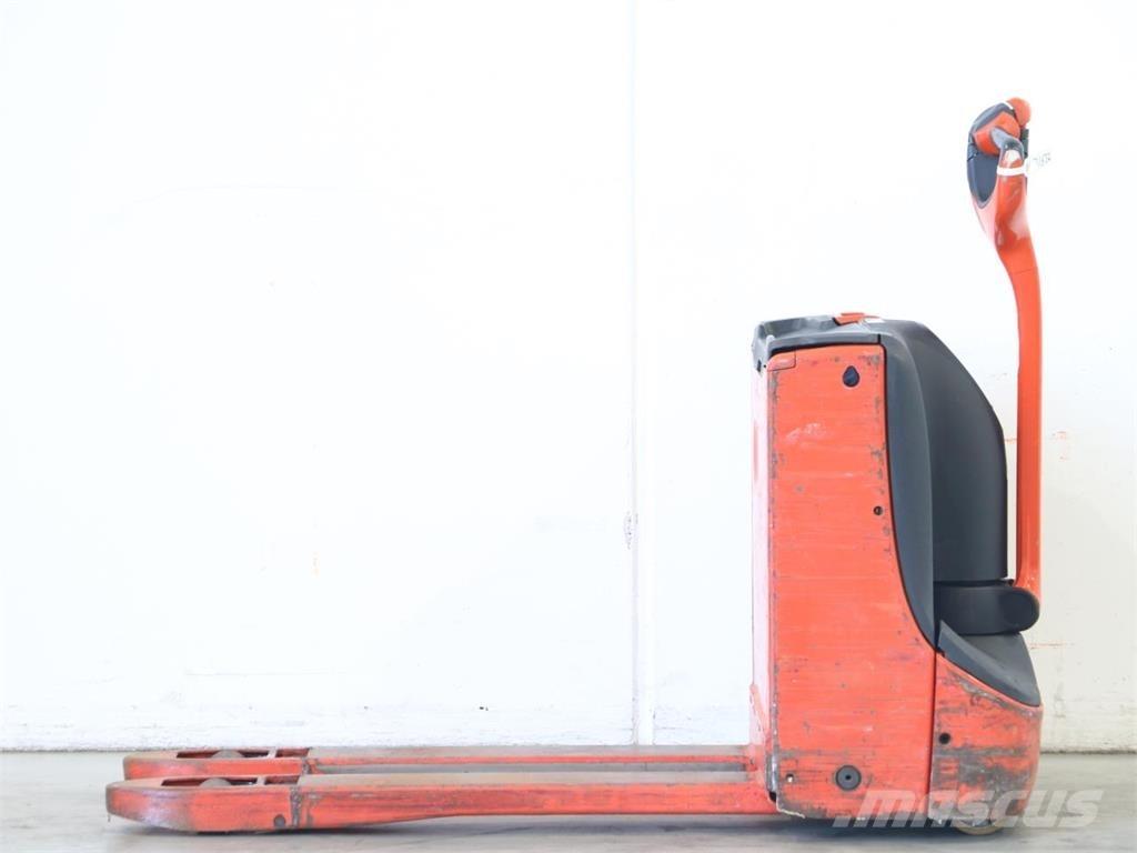 Linde T16/1152 Колички високоповдигачи с теглич