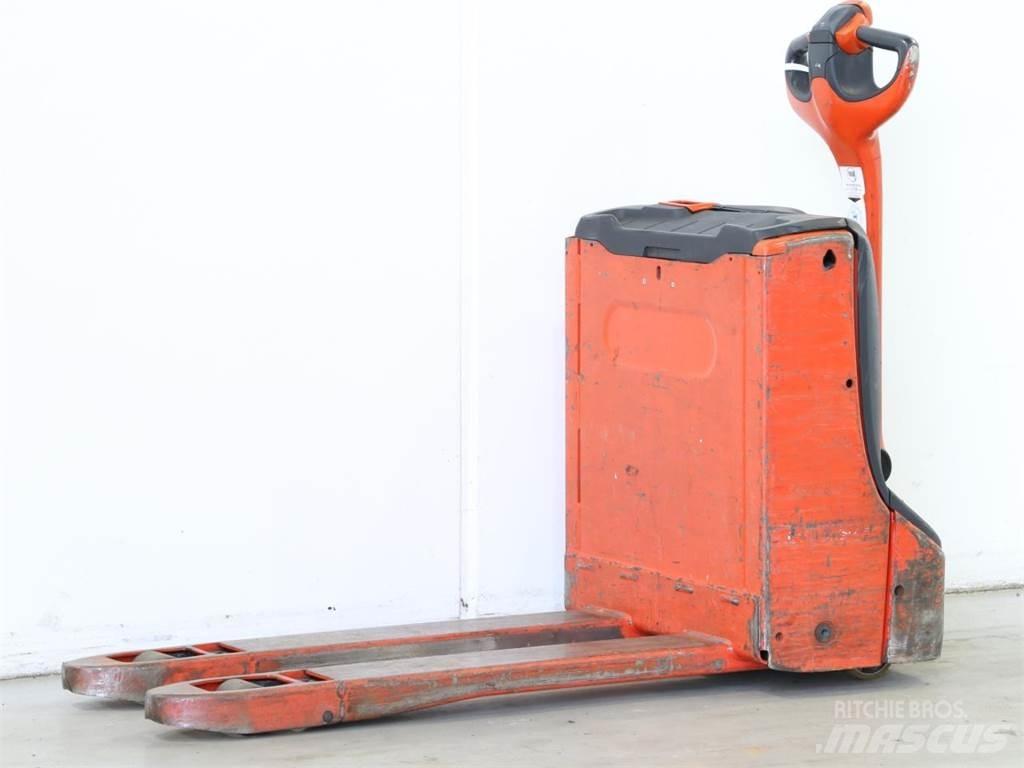 Linde T16/1152-00 Колички високоповдигачи с теглич