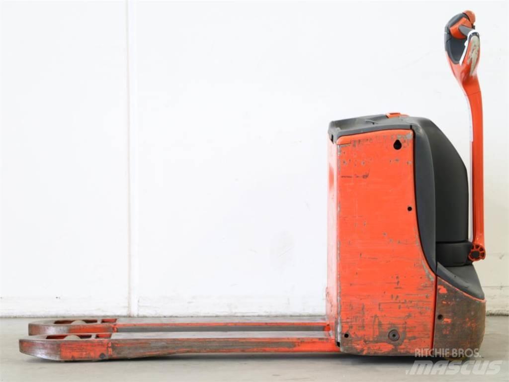Linde T16/1152-00 Колички високоповдигачи с теглич