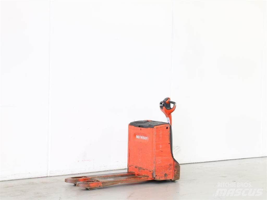 Linde T16/1152-00 Колички високоповдигачи с теглич