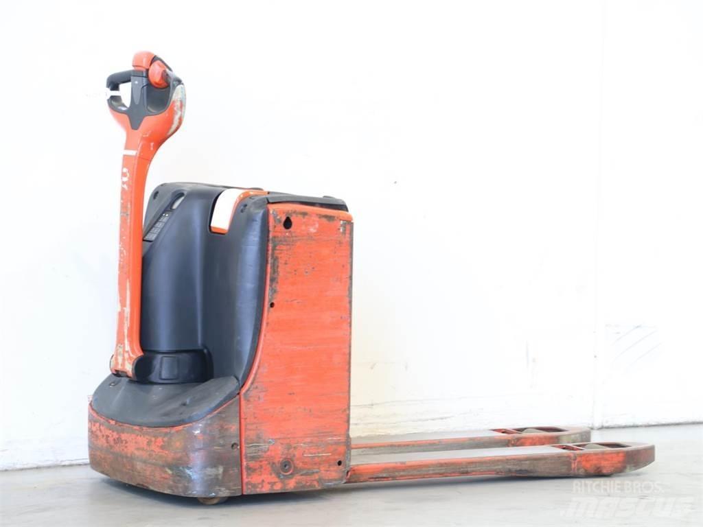 Linde T16/1152-00 Колички високоповдигачи с теглич
