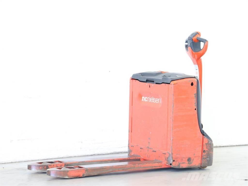 Linde T16/1152-00 Колички високоповдигачи с теглич