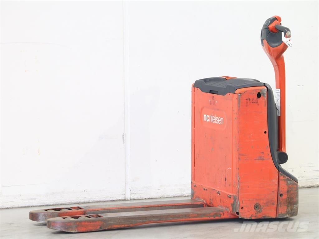 Linde T16/1152-00 Колички високоповдигачи с теглич