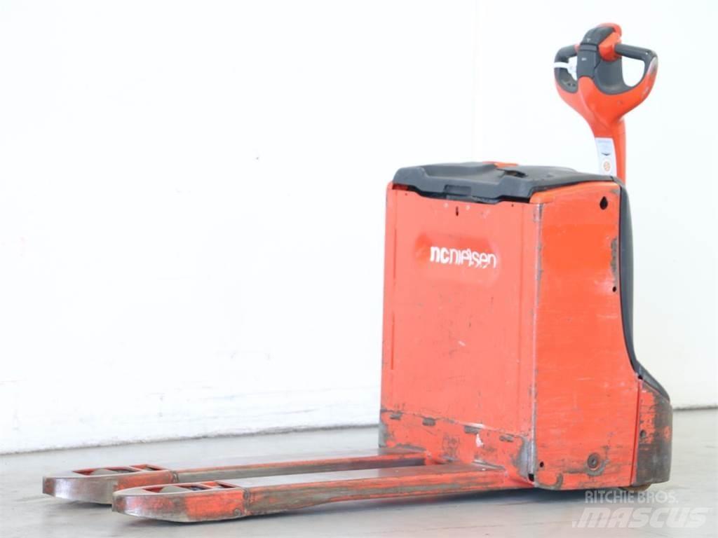 Linde T16/1152-00 Колички високоповдигачи с теглич