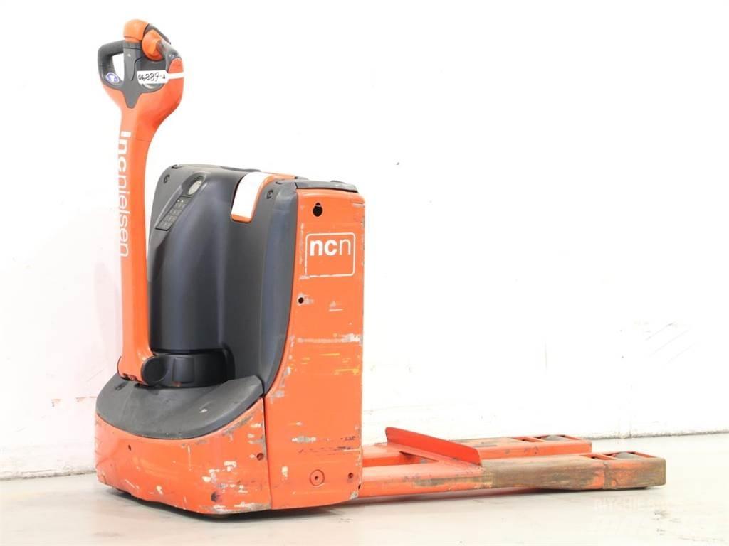 Linde T16/1152-00 Колички високоповдигачи с теглич