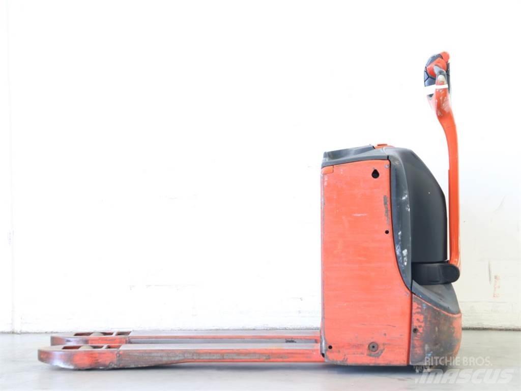 Linde T16/1152-00 Колички високоповдигачи с теглич