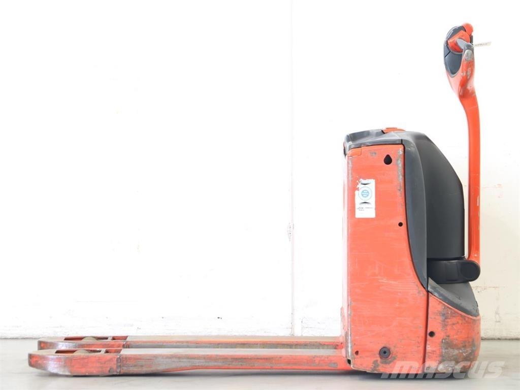 Linde T16/1152-00 Колички високоповдигачи с теглич