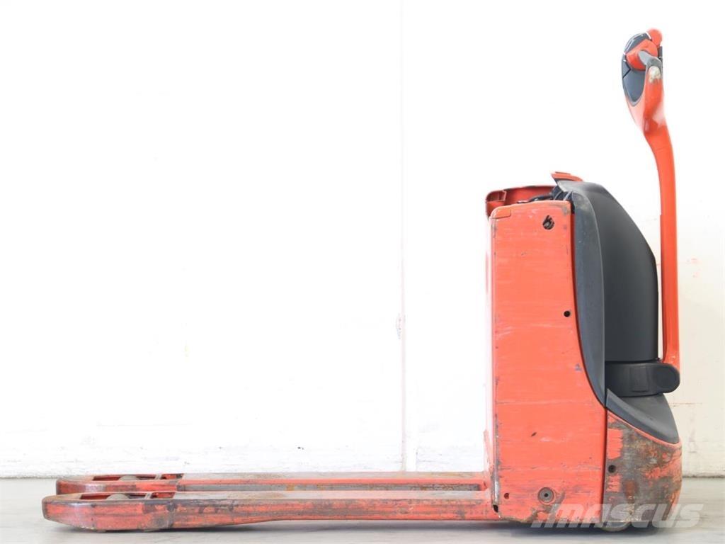Linde T16/1152-02 Колички високоповдигачи с теглич