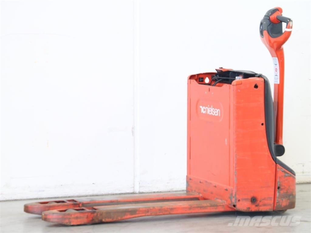 Linde T16/1152-02 Колички високоповдигачи с теглич