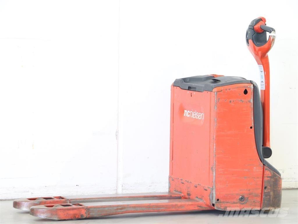 Linde T16/1152-02 Колички високоповдигачи с теглич