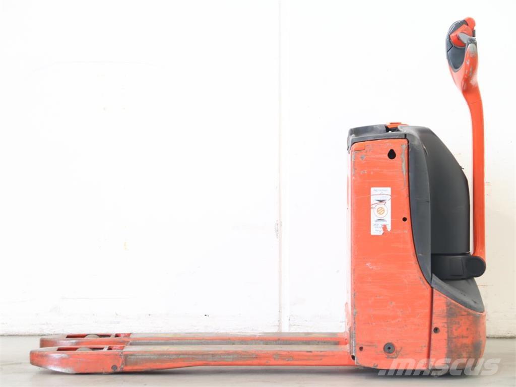 Linde T16/1152-02 Колички високоповдигачи с теглич