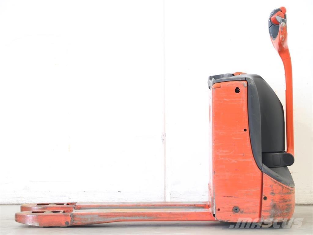 Linde T16/1152-02 Колички високоповдигачи с теглич
