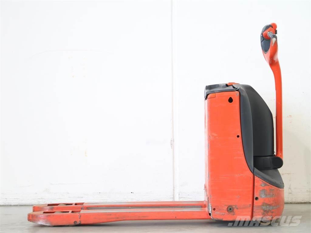 Linde T16/1152-02 Колички високоповдигачи с теглич