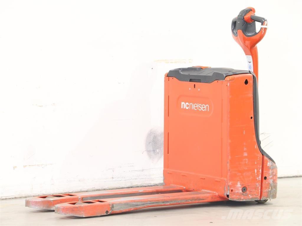 Linde T16/1152-02 Колички високоповдигачи с теглич